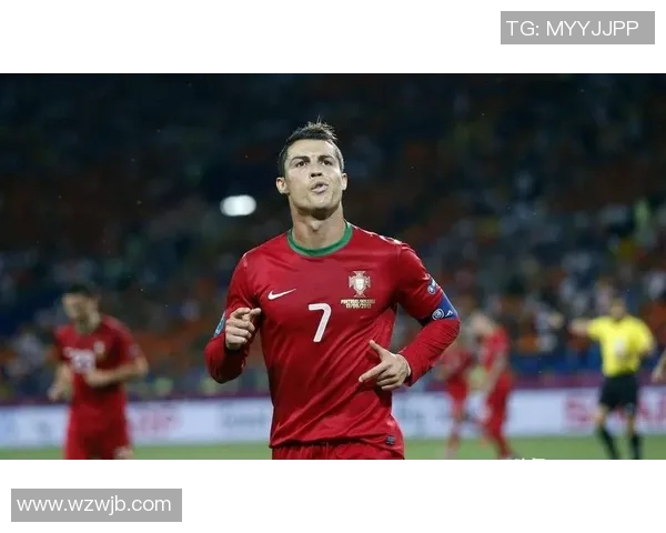 从贫困少年到世界足球巨星c罗的传奇成长之路与辉煌成就 从贫困少年到世界足球巨星c罗的传奇成长之路与辉煌成就