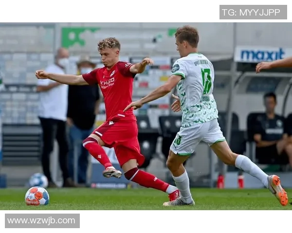 深圳足球队包夹战术解析及其在比赛中的应用与效果分析